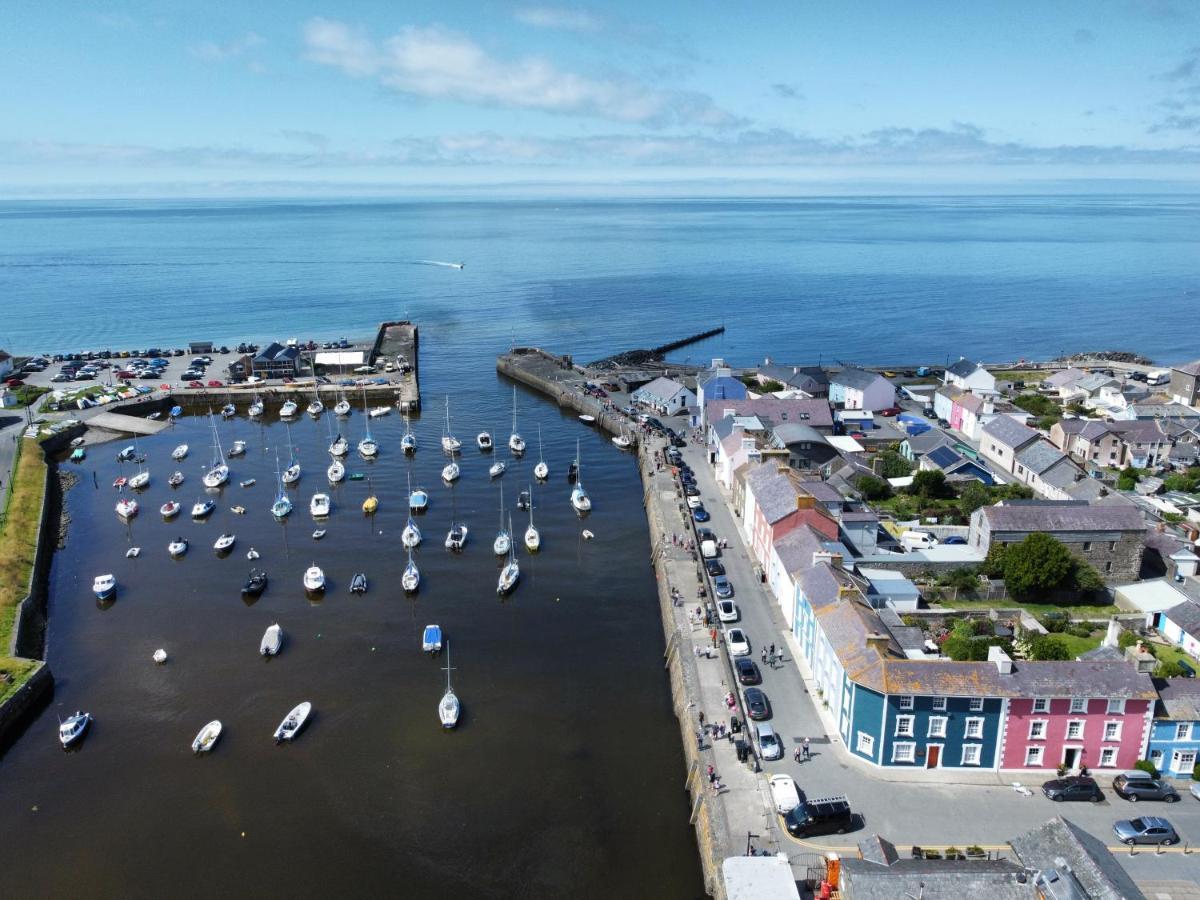 Hive Townhouse Hotel Aberaeron Buitenkant foto