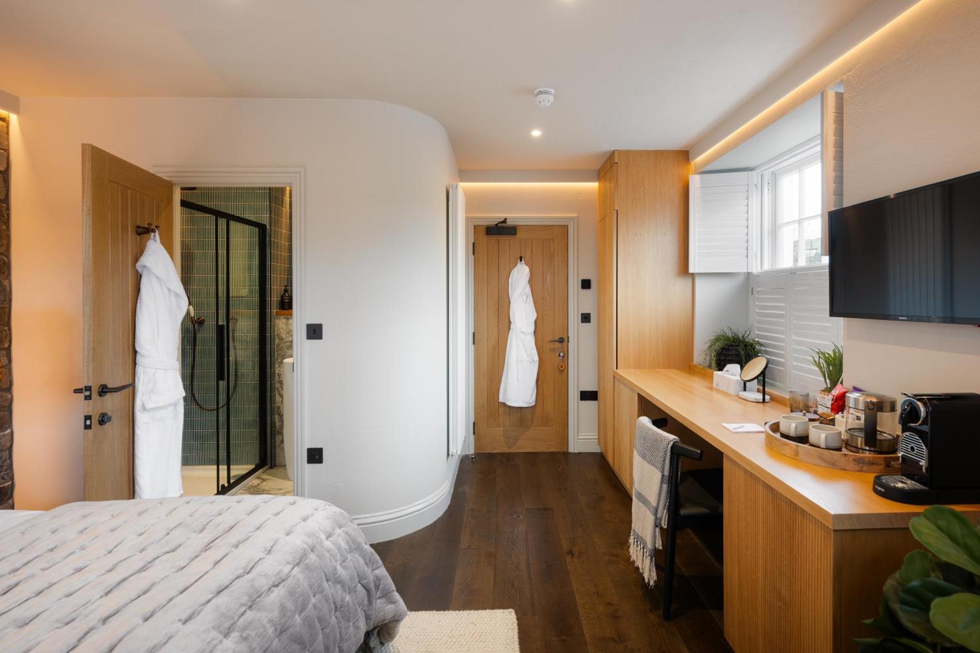 Hive Townhouse Hotel Aberaeron Buitenkant foto