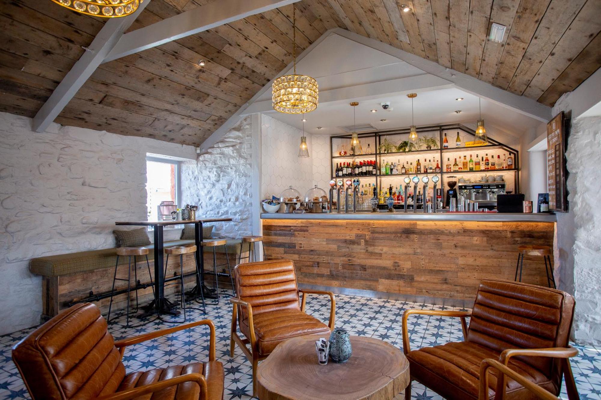 Hive Townhouse Hotel Aberaeron Buitenkant foto